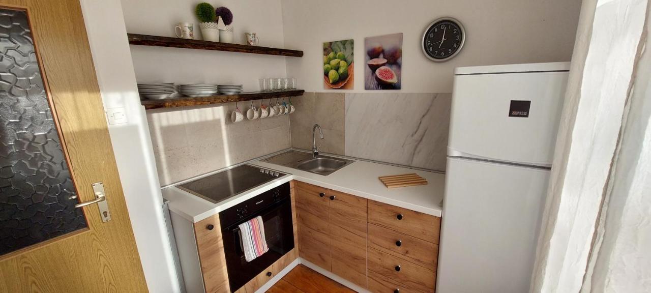R&E Apartment Σπλιτ Εξωτερικό φωτογραφία