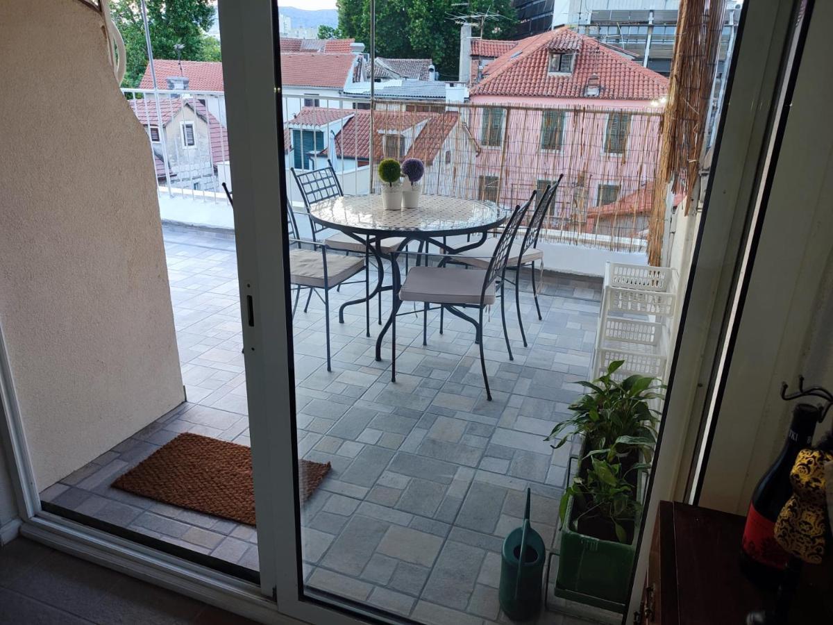 R&E Apartment Σπλιτ Εξωτερικό φωτογραφία