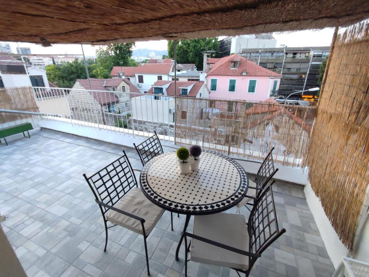 R&E Apartment Σπλιτ Εξωτερικό φωτογραφία