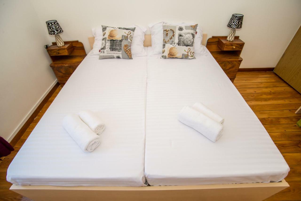 R&E Apartment Σπλιτ Εξωτερικό φωτογραφία